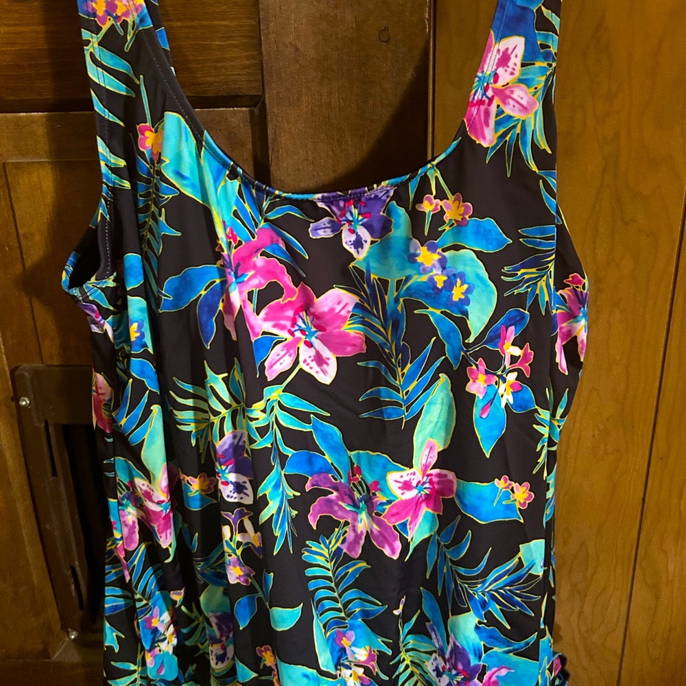 Women’s Blouson Tankini Top